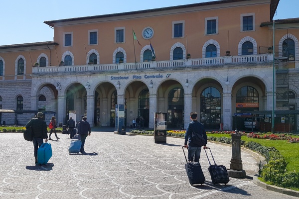 Pisa togstation