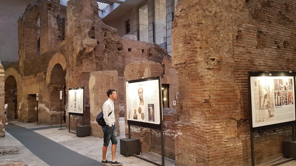 Piazza-Navona-ruins