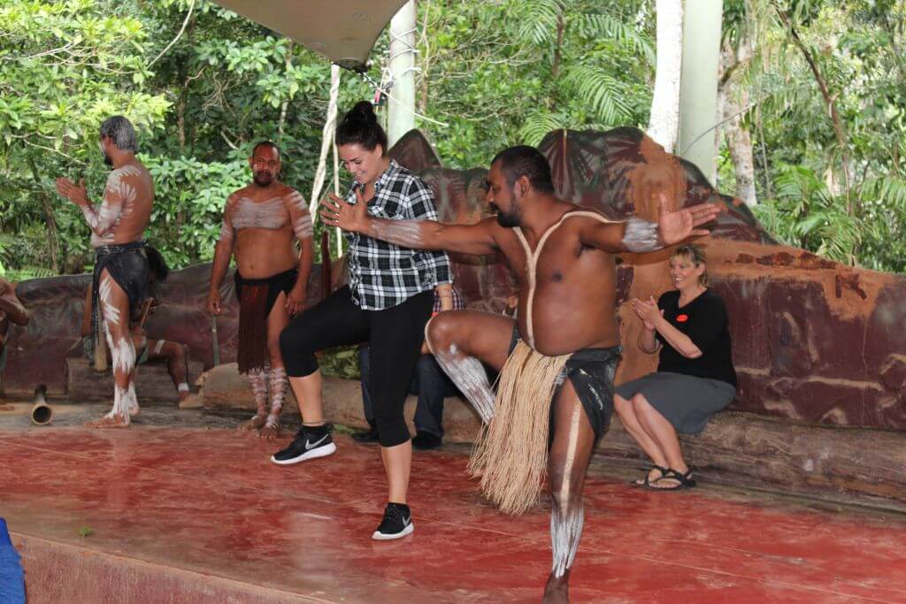 Dans med aboriginerne