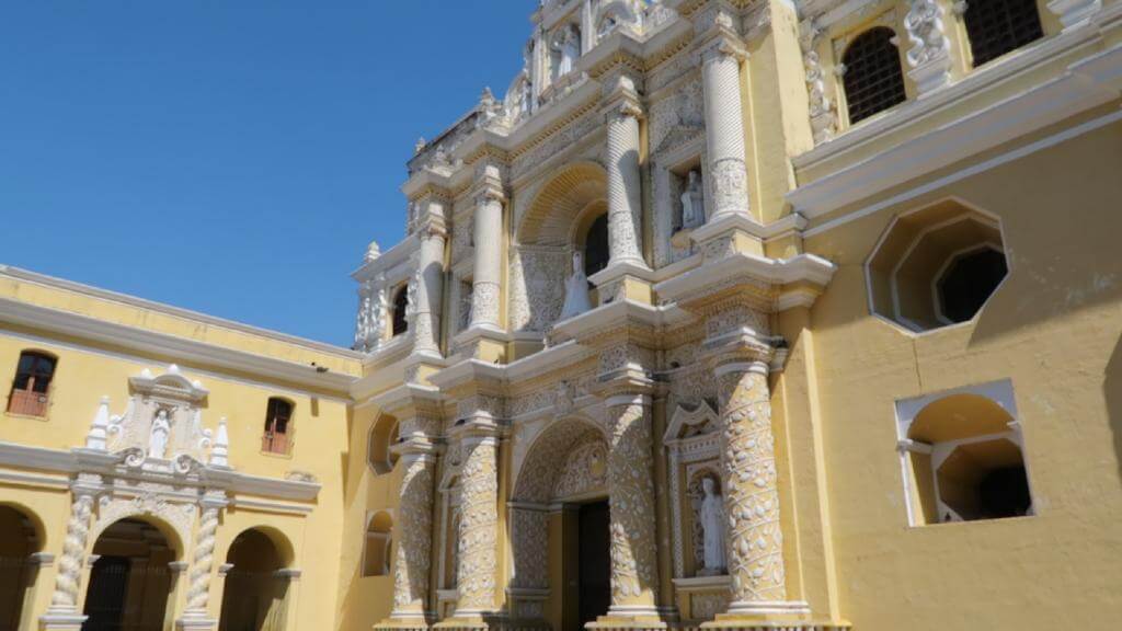 La Merced kirke i Antigua