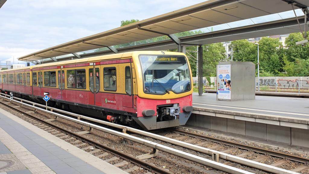 S bahn transport i Berlin