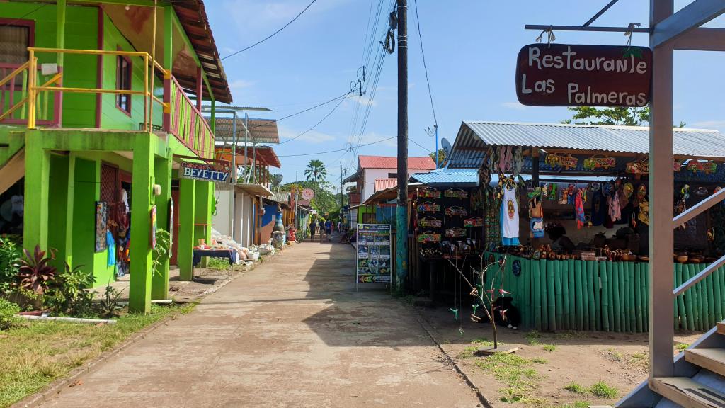 Tortuguero landsby