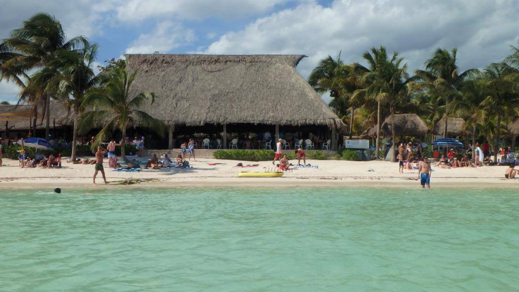 Akumal strand med restaurant