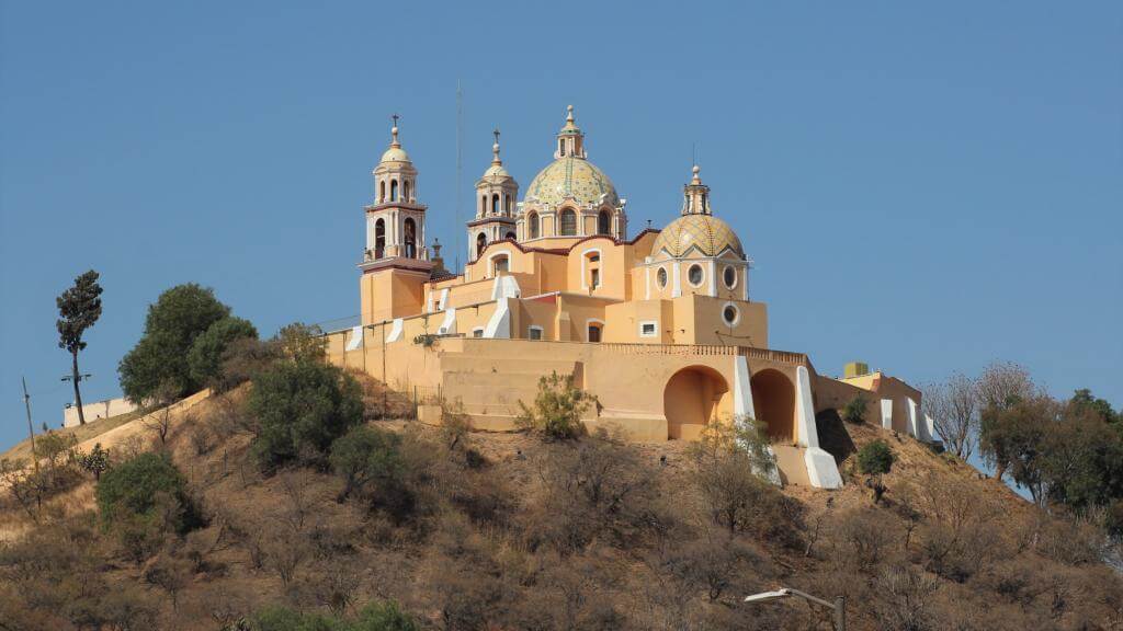 Kirke på toppen af Cholula