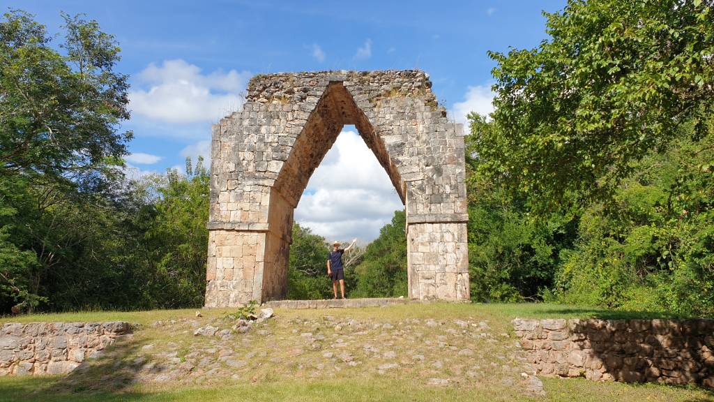 Maya pyramider på Puuc ruten i Mexico