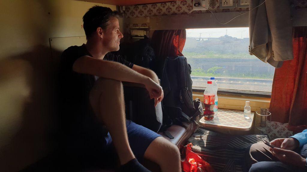 Vi rejser med tog i Indien