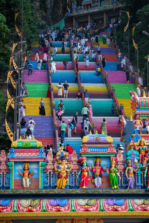 Smukke trapper ved Batu Caves i Malaysia